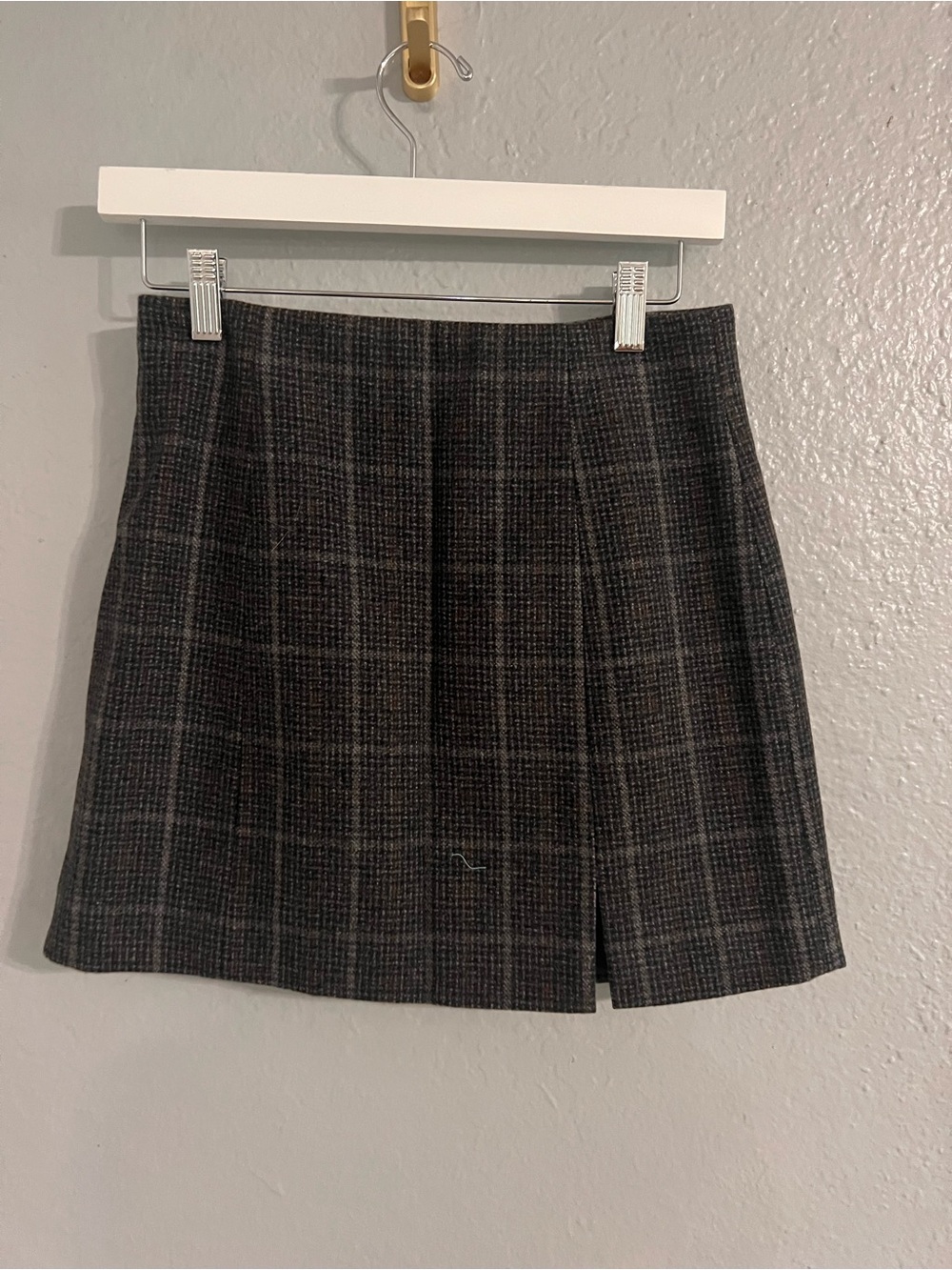Astr Plaid Mini Skirt in Charcoal Gray